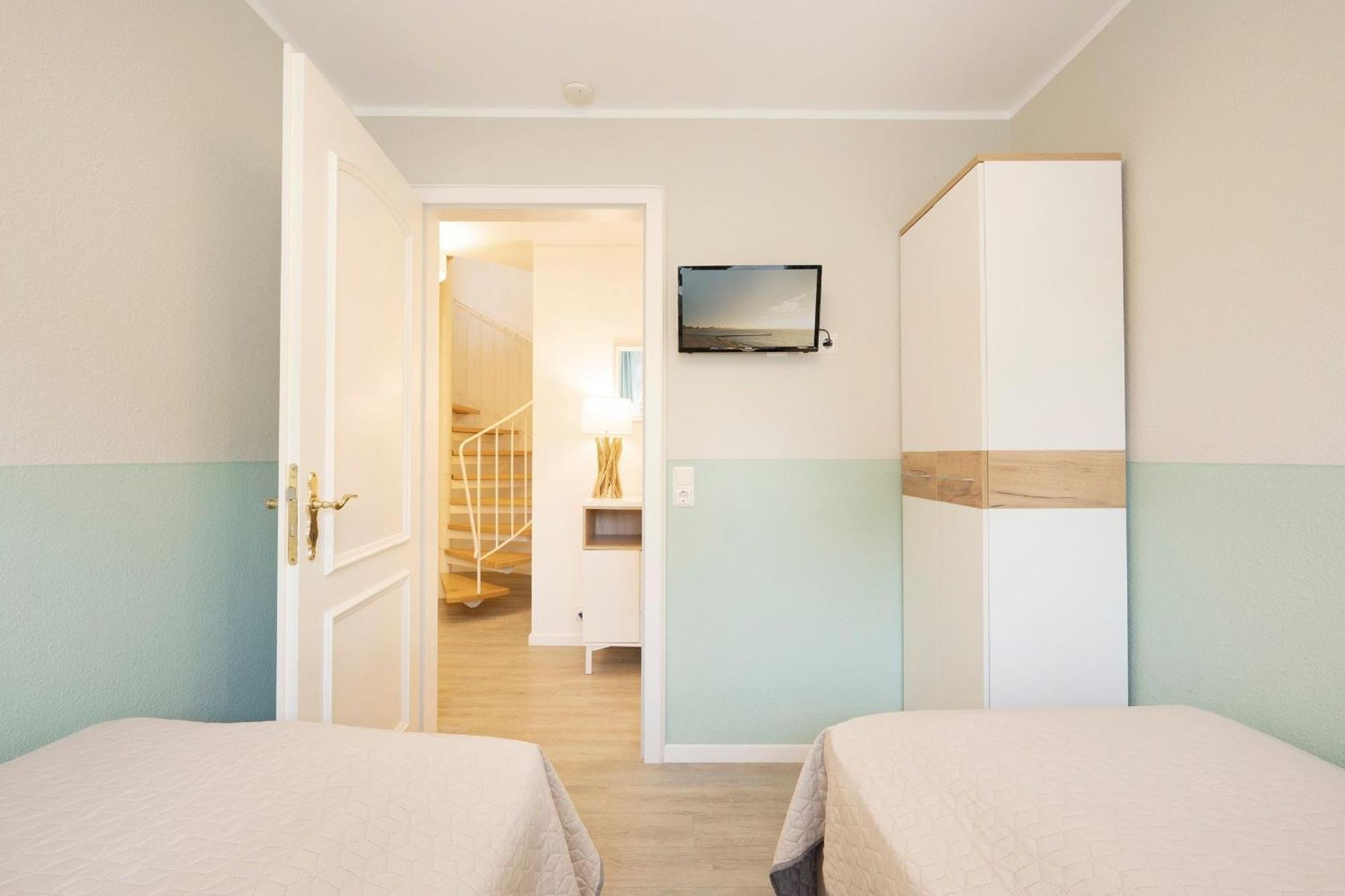 Haus Pegasus App 4 Apartment Scharbeutz Bagian luar foto